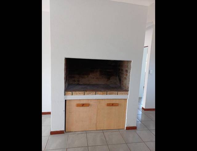 3 BEDROOM HOUSE FOR SALE IN PERLEMOENBAAI